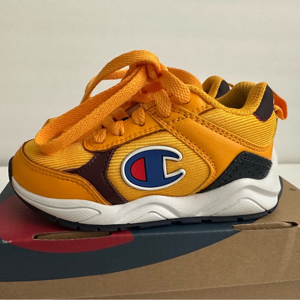 Champion Sneakers
